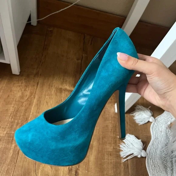 Steve Madden Teal Suede Heels - Picture 2 of 7